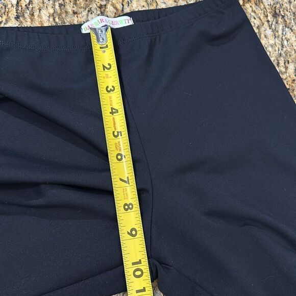 Barbara Gerwit Mid Rise Elastic Waistband Leggings In Black
Size 8 - Picture 7 of 7